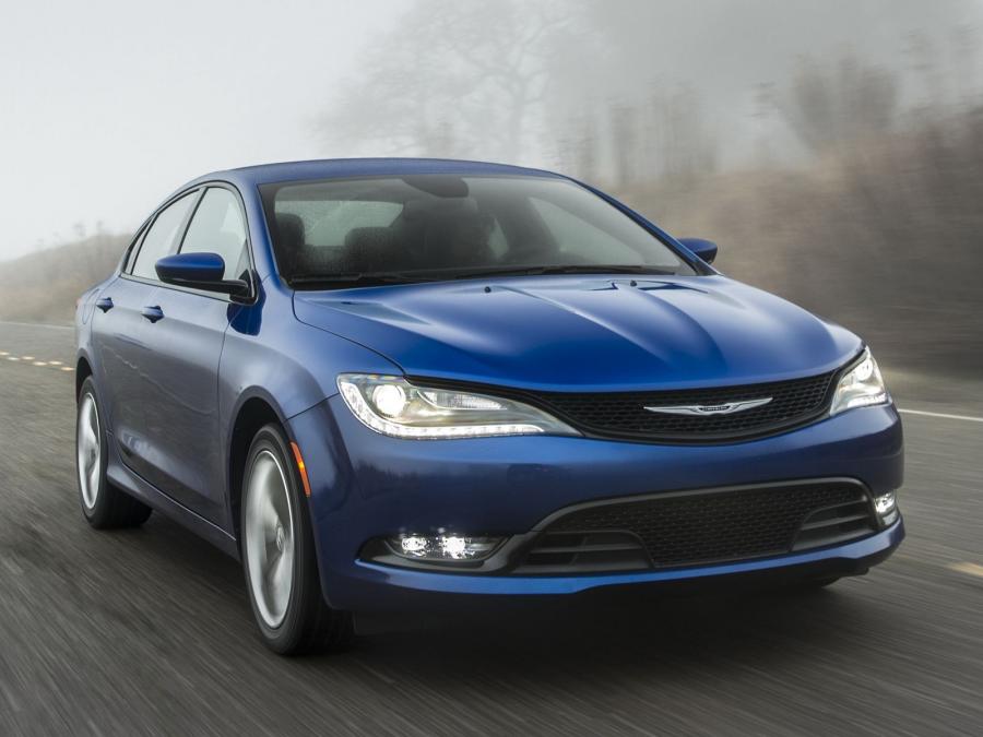  Chrysler 200 S 2014 года  (фото 9 из 69)